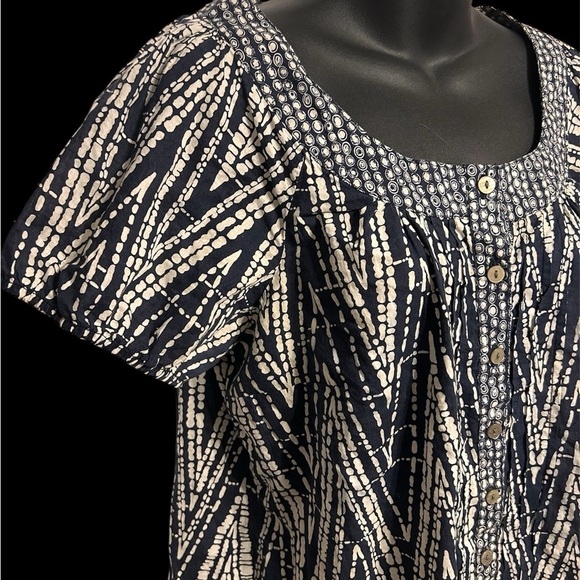 Stylish Blue and White Women's boho Top - Picture 2 of 6